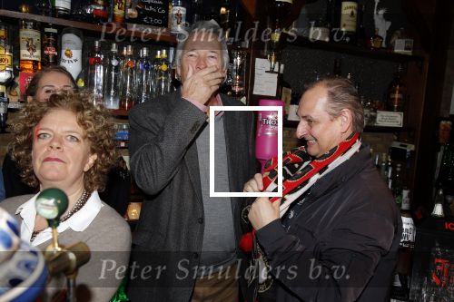 Rotterdam 21 januari 2016
Presentatie de oase bar met oa Gerard Cox Joke Bruijs Brigitte Kaandorp Ron Brandsteder Jacques Herb Johnny Kraaykamp jr Tony Neef Ernst Daniel Smid Veldhuis en Kemper en Martin v Waardenberg.