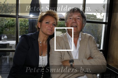 Loosdrecht 9 april 2010
Surprise feestje voor Monique des Bouvrie georganiseerd door haar man Jan des Bouvrie bij Fitou in Loosdrecht. carolien Tensen en Ron Brandsteder
Peter Smulders bv