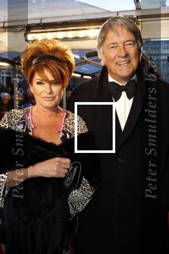 Amsterdam 28 november 2010
Opening Nieuwe de la Mar theater en premiere Le cage aux folles. Ron en Yvonne Brandsteder
Peter Smulders bv