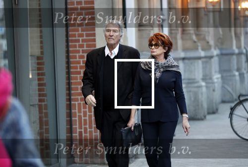 Amsterdam 19 januari 2020
Herdenkingsdienst Martin Elfrink de partner van Andre v Duin die afgelopen maandag overleden is . De Dienst was in het deLamar theater. Ron en Yvonne Brandsteder