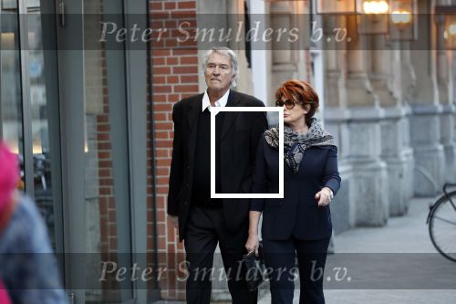 Amsterdam 19 januari 2020
Herdenkingsdienst Martin Elfrink de partner van Andre v Duin die afgelopen maandag overleden is . De Dienst was in het deLamar theater. Ron en Yvonne Brandsteder