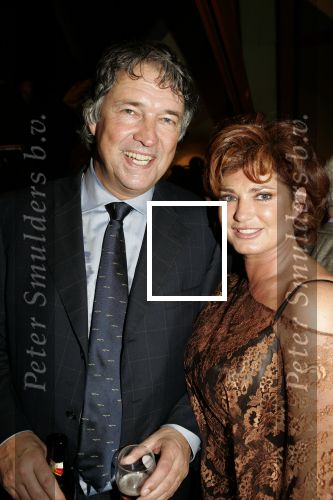 Amsterdam 26 november 2004
Premiere Andre v Duin in Carre
Ron Brandsteder met vrouw Yvonne  
Peter Smulders bv