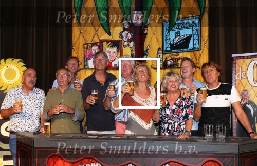 Rotterdam, 29 Augustus 2017 Persvoorstelling OASE Bar
met o.a. Joke Bruijs, Ron Brandsteder, Gerard Cox, Jacques Herb, Mini en Maxi, Jenny Arean, Bastiaan Ragas en Tony Neef.