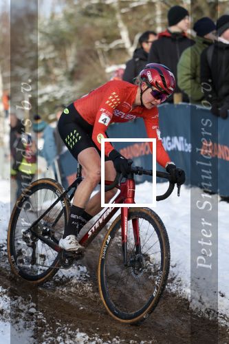 Zonhoven Belgie, 4 Januari 2026
UCI Cyclo-cross Worldcuop Dames en Heren
Aniek v Alphen
