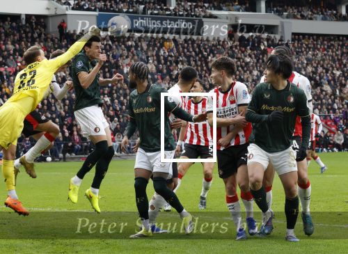 Eindhoven, 1 Februari 2026
Kompetitiewedstrijd PSV-Feyenoord, eindstand 3-0
yase Ueda Anel Ahmedhodzic Jeramiah St. Juste Guus Til  Esmir Bajraktarevic Ismael Saibari en Ivan Perisic Timon Wellenreuther