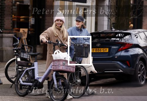 Amsterxdam 16 januari 2026
Chantal Janzen en Tina de Bruin doen samen boodschappen in Amsterdam zuid