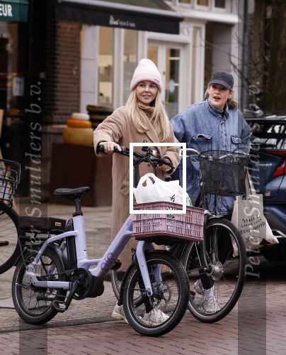 Amsterxdam 16 januari 2026
Chantal Janzen en Tina de Bruin doen samen boodschappen in Amsterdam zuid