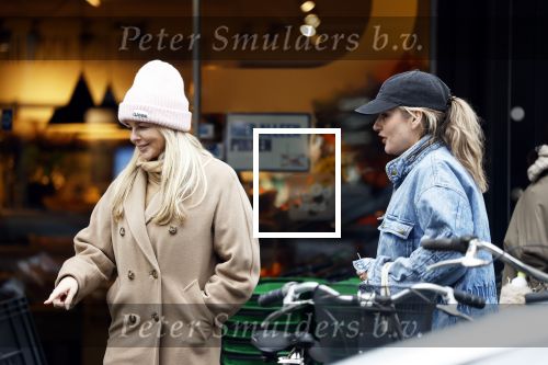 Amsterxdam 16 januari 2026
Chantal Janzen en Tina de Bruin doen samen boodschappen in Amsterdam zuid