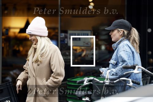 Amsterxdam 16 januari 2026
Chantal Janzen en Tina de Bruin doen samen boodschappen in Amsterdam zuid