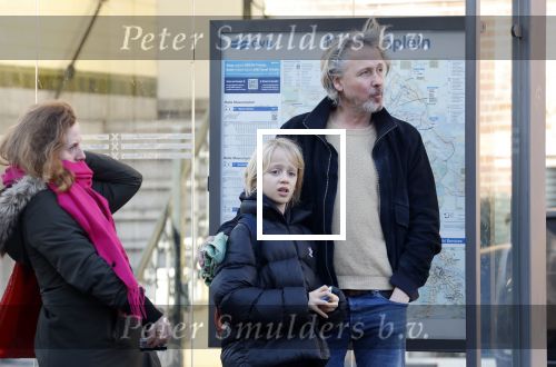 Amsterdam 20 januari 2026
Daan Schuurmans met zijn zoon op de tram aan het wachten . Daarna reden ze naar hun nieuwe huis .