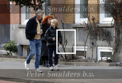 Amsterdam 20 januari 2026
Daan Schuurmans met zijn zoon op de tram aan het wachten . Daarna reden ze naar hun nieuwe huis .