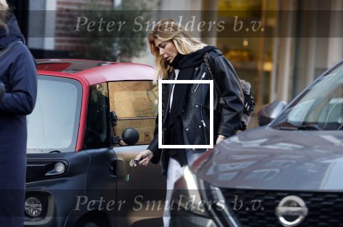 Amsterdam 17 januari 2026
Estelle Cruijff doet boodschappen in Amsterdam zuid met haar opel city car