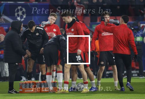 Eindhoven, 28 Januari 2026
Laatste wedstrijd in voorronde Champions League
PSV-Bayern Munchen, eindstand 1-2
Guus Til Ivan Perisic Jerdy Schouten Paul Wanner en Sergino Dest voor aanvang wedstrijd