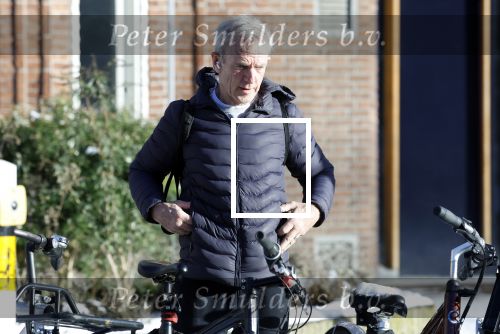 Amsterdam 6 januari 2026
Jaap Jongbloed vertrekt bij zijn sportschool op de fiets naar huis .
