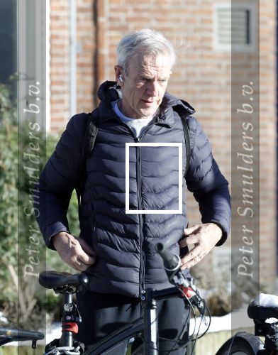 Amsterdam 6 januari 2026
Jaap Jongbloed vertrekt bij zijn sportschool op de fiets naar huis .