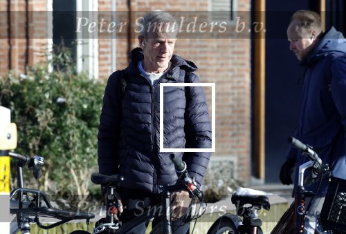 Amsterdam 6 januari 2026
Jaap Jongbloed vertrekt bij zijn sportschool op de fiets naar huis .