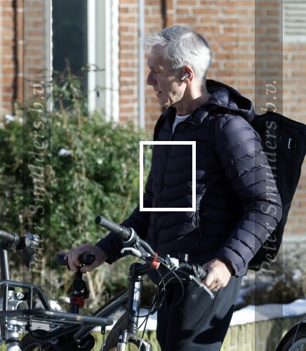 Amsterdam 6 januari 2026
Jaap Jongbloed vertrekt bij zijn sportschool op de fiets naar huis .