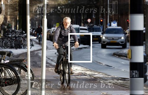 Amsterdam 6 januari 2026
Jaap Jongbloed vertrekt bij zijn sportschool op de fiets naar huis .
