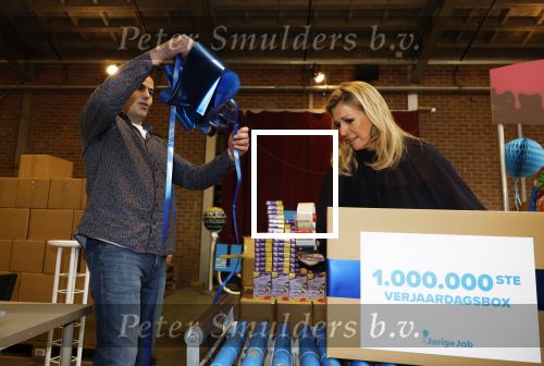 Rotterdam 15 januari 2026
Koningin Maxima bezoekt stichting jarige Job en pakt samen met de andere vrijwilligers de miljoenste doos / box in .