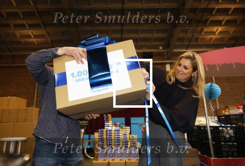Rotterdam 15 januari 2026
Koningin Maxima bezoekt stichting jarige Job en pakt samen met de andere vrijwilligers de miljoenste doos / box in .