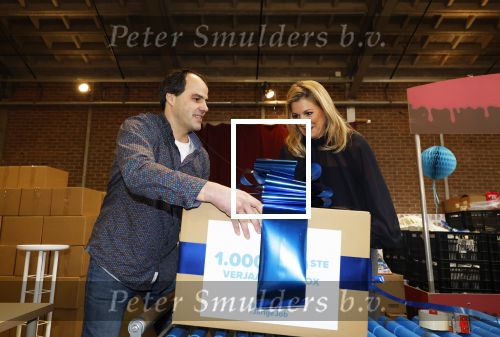 Rotterdam 15 januari 2026
Koningin Maxima bezoekt stichting jarige Job en pakt samen met de andere vrijwilligers de miljoenste doos / box in .