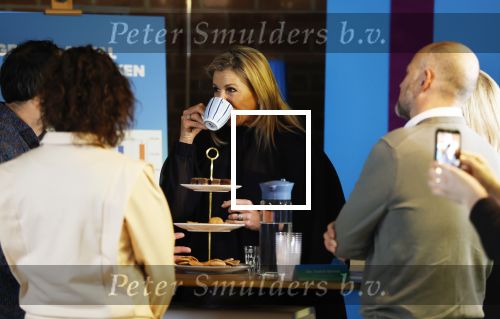 Rotterdam 15 januari 2026
Koningin Maxima bezoekt stichting jarige Job en pakt samen met de andere vrijwilligers de miljoenste doos / box in .