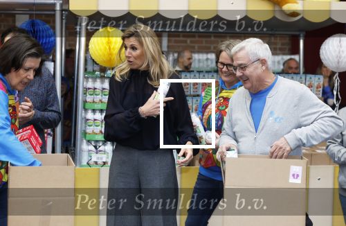 Rotterdam 15 januari 2026
Koningin Maxima bezoekt stichting jarige Job en pakt samen met de andere vrijwilligers de miljoenste doos / box in .