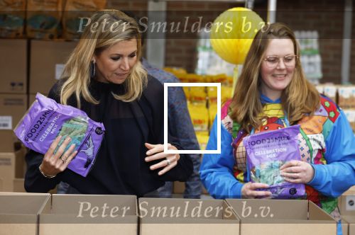 Rotterdam 15 januari 2026
Koningin Maxima bezoekt stichting jarige Job en pakt samen met de andere vrijwilligers de miljoenste doos / box in .