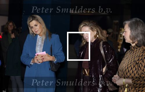 Eindhoven 26 oktober 2023
Koningin Maxima op bezok bij de dutch design week in Eindhoven . Maxima had haar goede vriendin Mariska Dietz mee genomen . Mariska Heeft paleis huis Den Bosch ingericht .