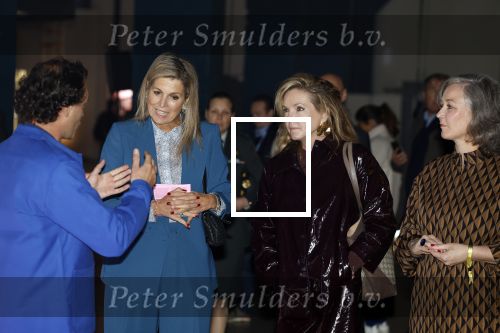 Eindhoven 26 oktober 2023
Koningin Maxima op bezok bij de dutch design week in Eindhoven . Maxima had haar goede vriendin Mariska Dietz mee genomen . Mariska Heeft paleis huis Den Bosch ingericht .