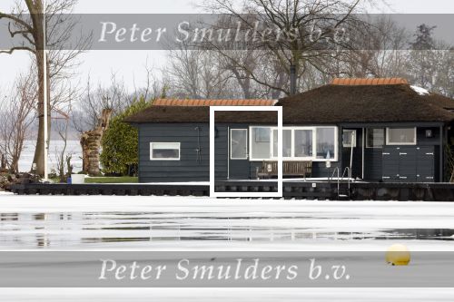 Breukeleveen 8 januari 2026
In het huis waar Ron Brandsteder altijd heeft gewoond gaan nu zijn vrouw Yvonne Brandsteder en zoon Rick Brandsteder wonen . Het huis ligt aan een prachtige plek aan de loosdrechtse plassen ..