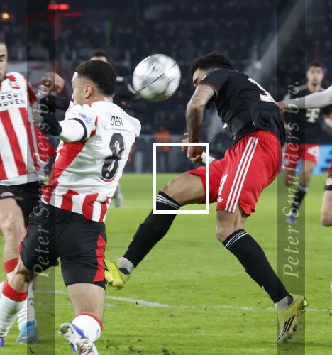 Eindhoven, 28 Januari 2026
Laatste wedstrijd in voorronde Champions League
PSV-Bayern Munchen, eindstand 1-2
Luis Diaz in duel met Sergino Dest