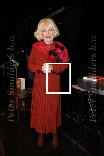 Amsterdam 12 januari 2026
Paul Haenen als Magreet Dolman . Presentatie boek bij theater de Richel