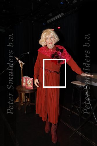 Amsterdam 12 januari 2026
Paul Haenen als Magreet Dolman . Presentatie boek bij theater de Richel