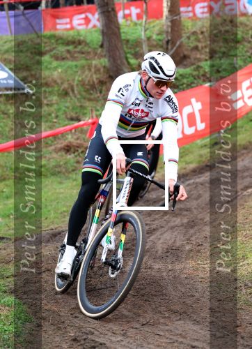 Mol Belgie 2 Januari 2026
Zilvermeercross Mol
Mathieu v d Poel