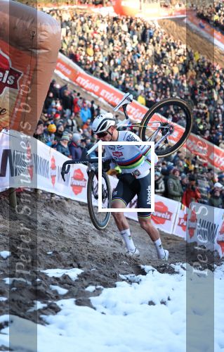 Zonhoven Belgie, 4 Januari 2026
UCI Cyclo-cross Worldcuop Dames en Heren
Mathieu v d Poel