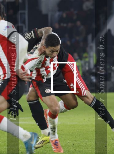 Eindhoven, 28 Januari 2026
Laatste wedstrijd in voorronde Champions League
PSV-Bayern Munchen, eindstand 1-2
Mauro Junior in duel met Luis Diaz