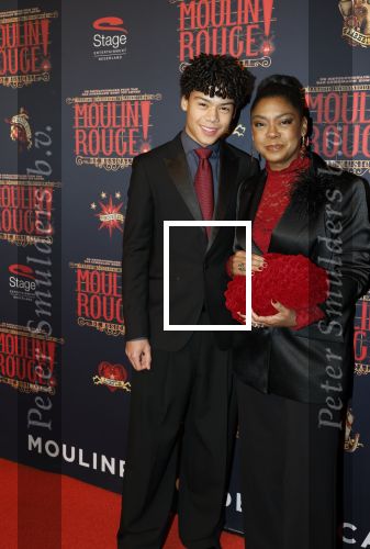 Utrecht 14 januari 2026
Premiere April Darby bij moulin Rouge in Beatrixtheater .Natacha Harlequin kwam met haar zoon