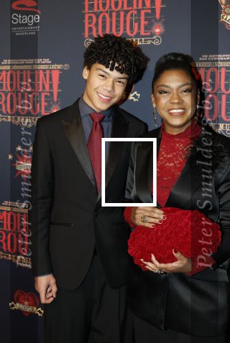 Utrecht 14 januari 2026
Premiere April Darby bij moulin Rouge in Beatrixtheater .Natacha Harlequin kwam met haar zoon