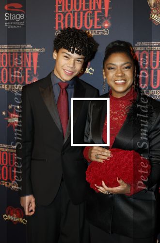 Utrecht 14 januari 2026
Premiere April Darby bij moulin Rouge in Beatrixtheater .Natacha Harlequin kwam met haar zoon