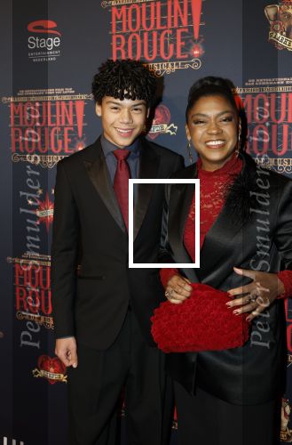 Utrecht 14 januari 2026
Premiere April Darby bij moulin Rouge in Beatrixtheater .Natacha Harlequin kwam met haar zoon