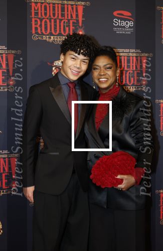 Utrecht 14 januari 2026
Premiere April Darby bij moulin Rouge in Beatrixtheater .Natacha Harlequin kwam met haar zoon