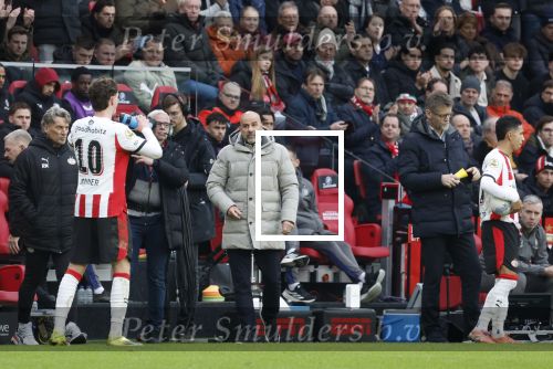 Eindhoven, 1 Februari 2026
Kompetitiewedstrijd PSV-Feyenoord, eindstand 3-0
Peter Bosz