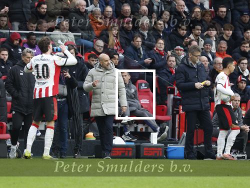 Eindhoven, 1 Februari 2026
Kompetitiewedstrijd PSV-Feyenoord, eindstand 3-0
Peter Bosz
