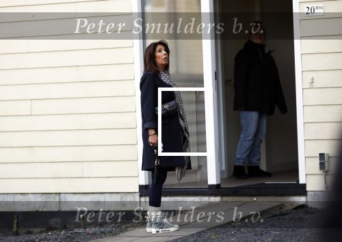 Vinkeveen 19 januari 2026
Rachel Hazes kroijgt de sleutels terug van haar huis in Vinkeveen . Marieke v Beek verloor rechtszaak en moet uit het huis . Rachel kwam samen met een makelaar