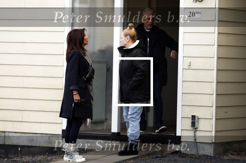 Vinkeveen 19 januari 2026
Rachel Hazes kroijgt de sleutels terug van haar huis in Vinkeveen . Marieke v Beek verloor rechtszaak en moet uit het huis . Rachel kwam samen met een makelaar