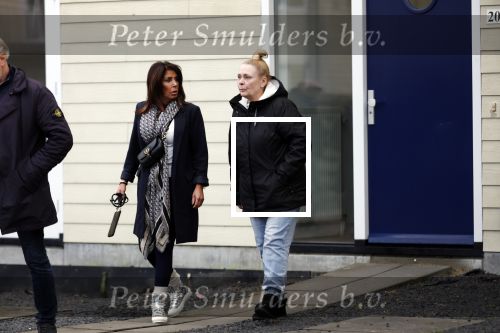 Vinkeveen 19 januari 2026
Rachel Hazes kroijgt de sleutels terug van haar huis in Vinkeveen . Marieke v Beek verloor rechtszaak en moet uit het huis . Rachel kwam samen met een makelaar