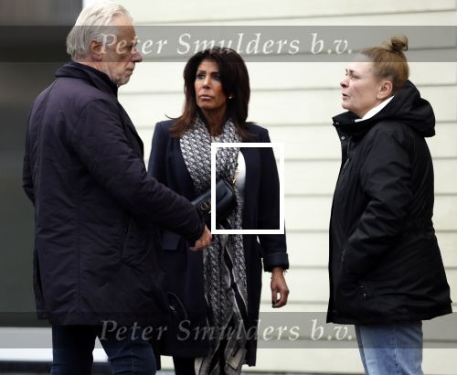 Vinkeveen 19 januari 2026
Rachel Hazes kroijgt de sleutels terug van haar huis in Vinkeveen . Marieke v Beek verloor rechtszaak en moet uit het huis . Rachel kwam samen met een makelaar