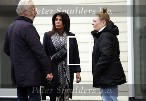 Vinkeveen 19 januari 2026
Rachel Hazes kroijgt de sleutels terug van haar huis in Vinkeveen . Marieke v Beek verloor rechtszaak en moet uit het huis . Rachel kwam samen met een makelaar