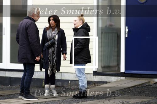 Vinkeveen 19 januari 2026
Rachel Hazes kroijgt de sleutels terug van haar huis in Vinkeveen . Marieke v Beek verloor rechtszaak en moet uit het huis . Rachel kwam samen met een makelaar